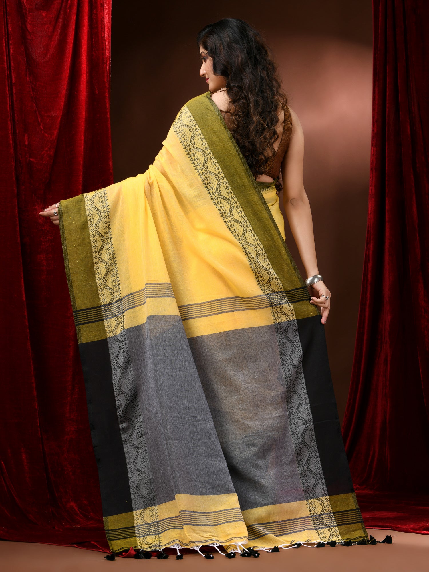 DHONEKHALI KHADI (2395)