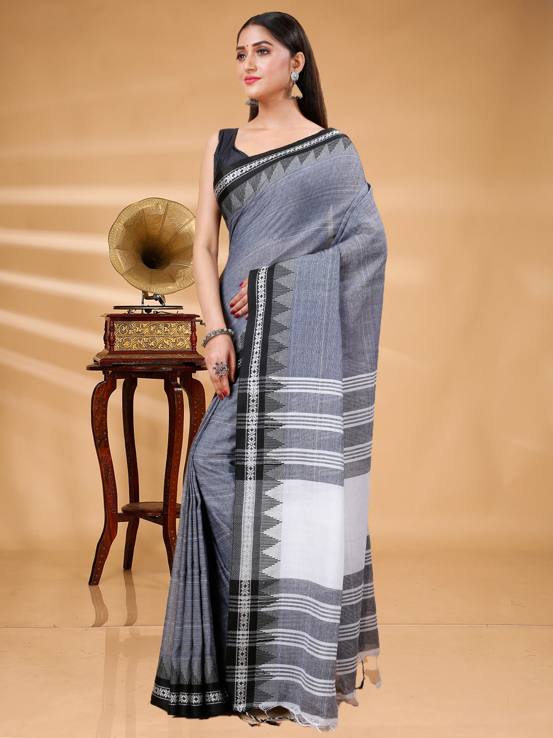 DAT KHADI (2050)