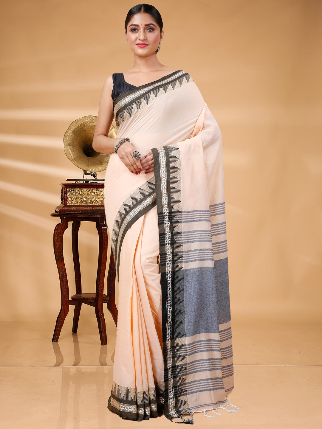 DAT KHADI (2048)