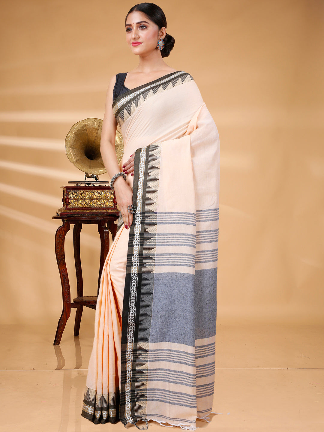 DAT KHADI (2048)