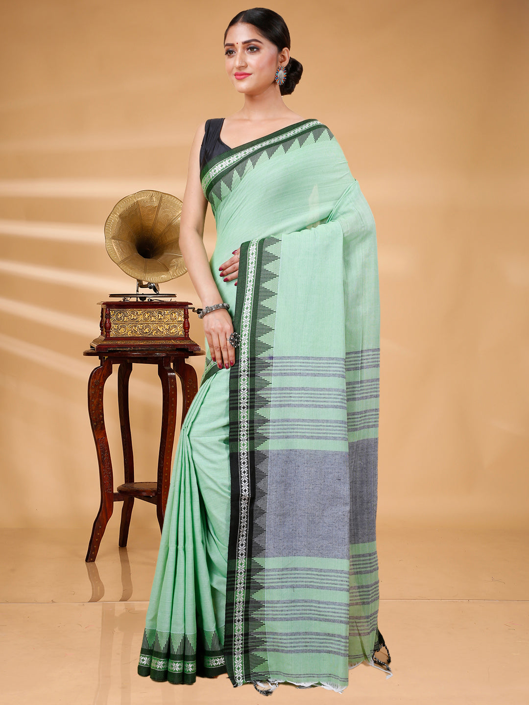 DAT KHADI (2049)