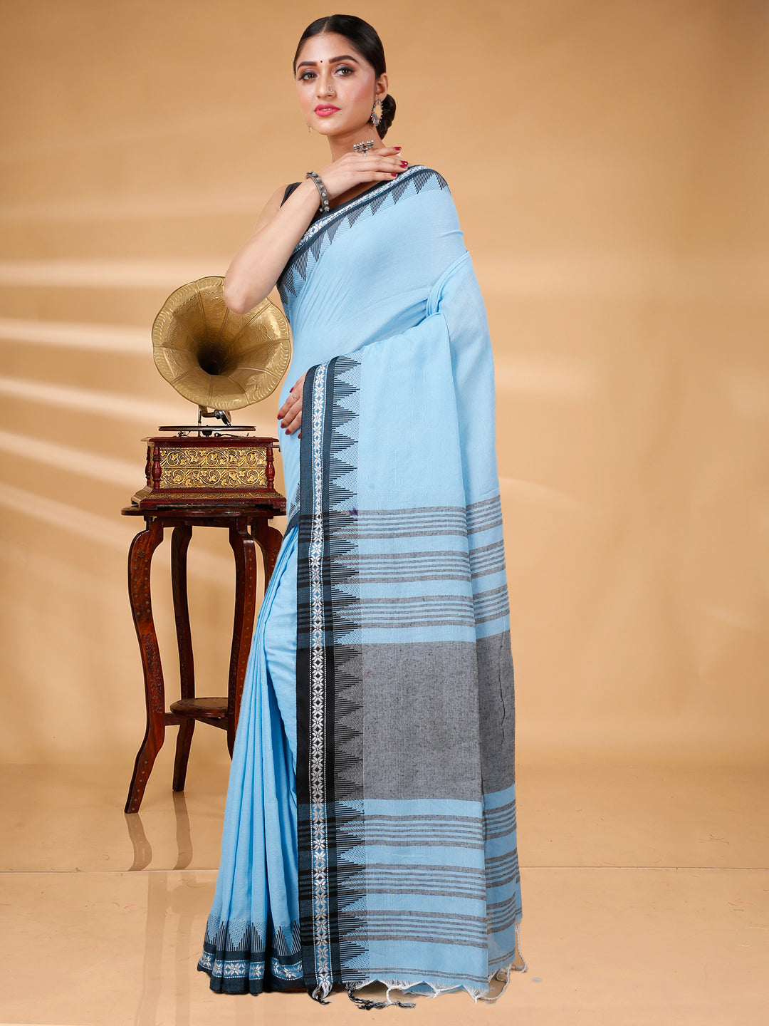 DAT KHADI (2051)